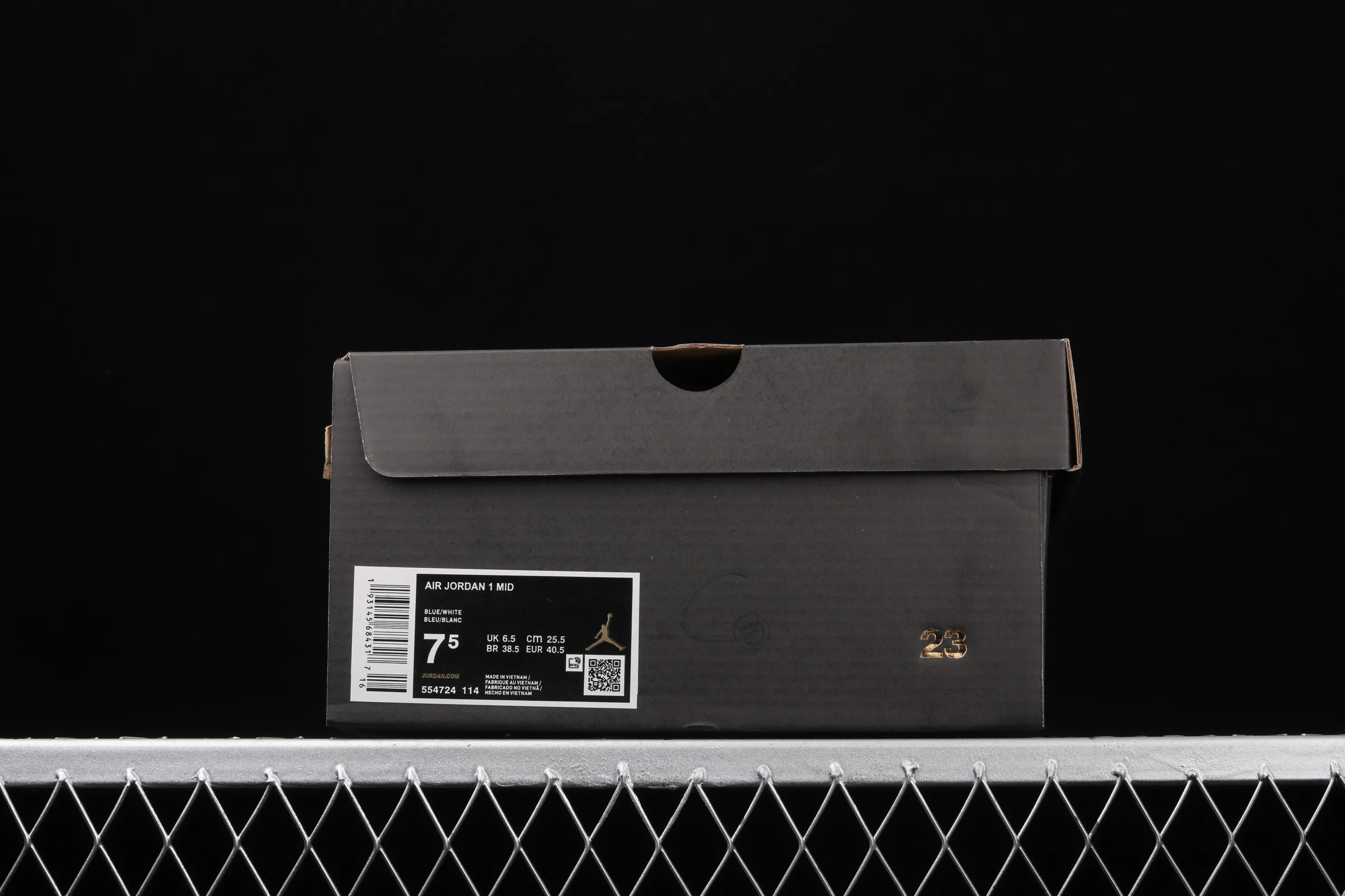 All categories Air Jordan Jordan series basketball shoes Air Jordan 1 Mid Air Jordan Mid AJ1 Joe 1 white and blue Little Lightning Zhongbang series basketball shoes 554724-114